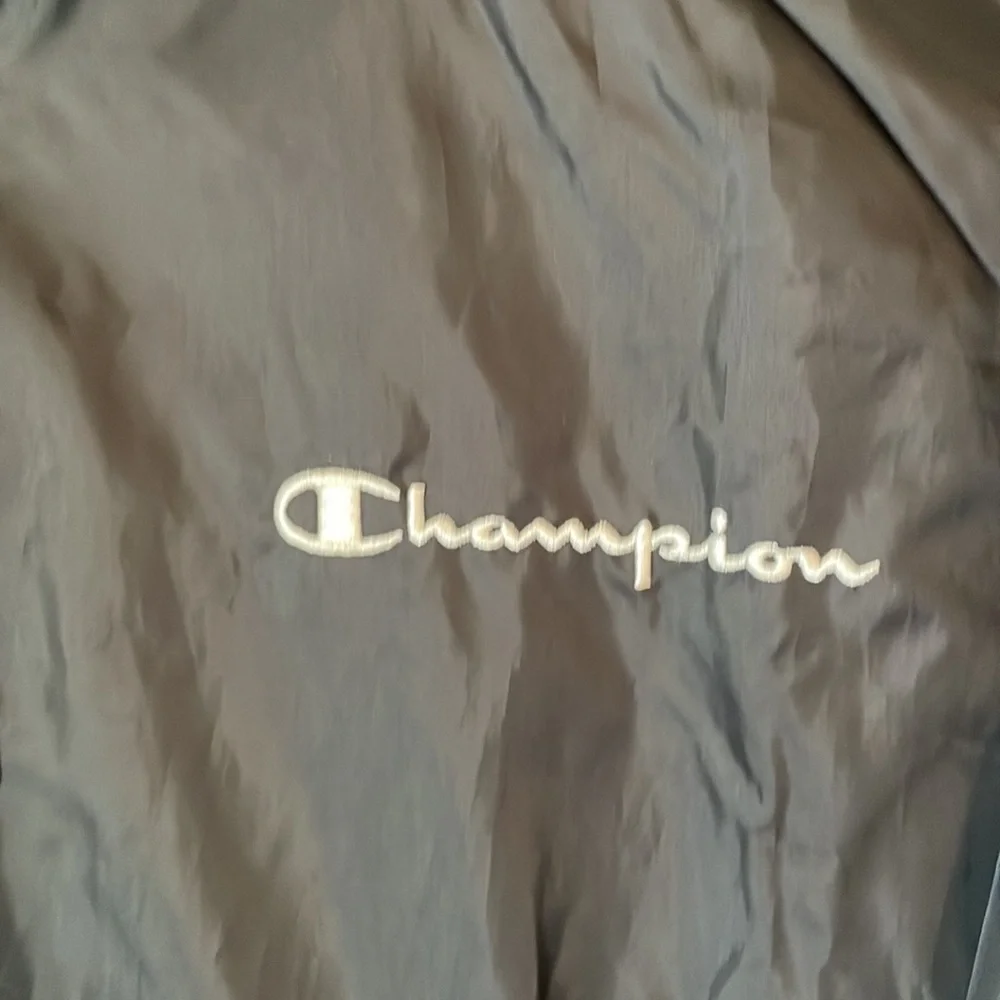 Champion Big kids Medium Wind Jacket Button up